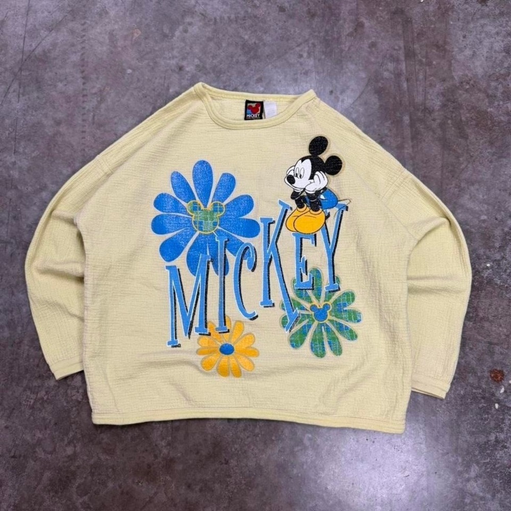 90s Mickey Mouse Unlimited Yellow Boxy Fit Waffle Knit Thermal Sweatshirt Size M